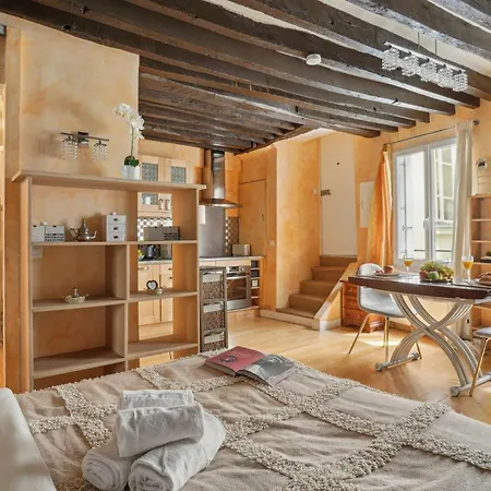 Bnbnova - Pompidou & Le Marais Apartman Párizs