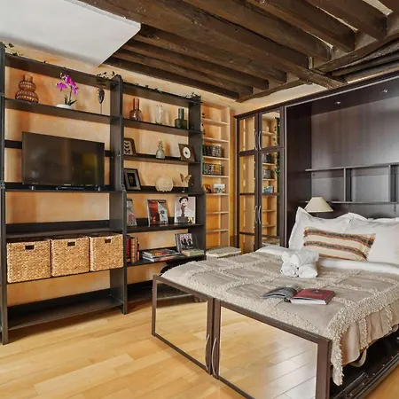 Bnbnova - Pompidou & Le Marais Apartman *
